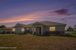 808 Grandeur St SE, Palm Bay, FL 32909 - Photo 4