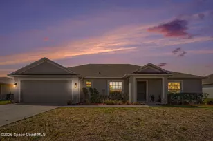 808 Grandeur St SE, Palm Bay, FL 32909 - Photo 2