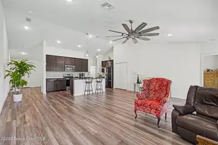 808 Grandeur St SE, Palm Bay, FL 32909 - Photo 8