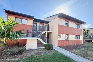 2673 Golf Lake Cir, Melbourne, FL 32935 - Photo 2