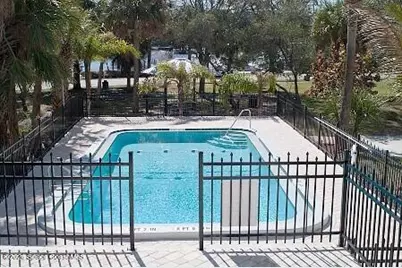 1209 E New Haven Avenue #104, Melbourne, FL 32901 - Photo 4