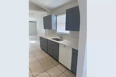 482 Tuloma Avenue SW, Palm Bay, FL 32908 - Photo 8