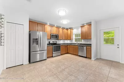 9814 Tivoli Villa Drive, Orlando, FL 32829 - Photo 4