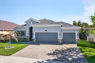 8023 Creshire Ct, Melbourne, FL 32940 - Photo 2