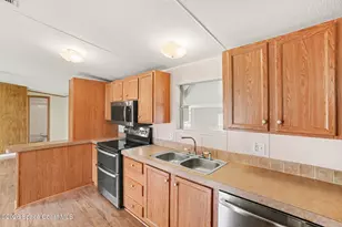 686 Sunrise Ct NE, Palm Bay, FL 32907 - Photo 10