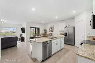 258 Bubbling Ln NW, Palm Bay, FL 32907 - Photo 6