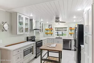 1427 Barefoot Cir, Barefoot Bay, FL 32976 - Photo 8