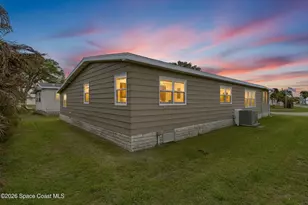 1427 Barefoot Cir, Barefoot Bay, FL 32976 - Photo 30