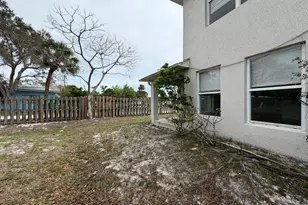 915 Twisting Branch Ct, Melbourne, FL 32935 - Photo 4