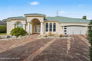 1690 Canterbury Dr, Indialantic, FL 32903 - Photo 10