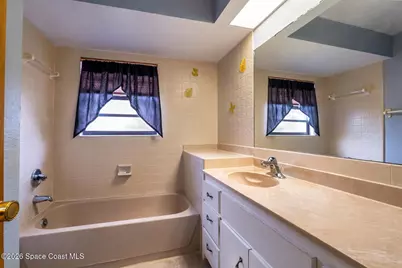 950 Briarwood Boulevard NE, Palm Bay, FL 32905 - Photo 8