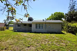 2056 Little John Rd, Melbourne, FL 32935 - Photo 14