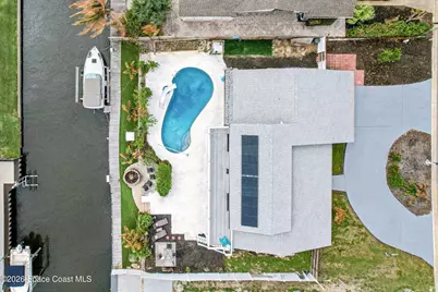 725 Puesta Del Sol Plaza, Indialantic, FL 32903 - Photo 2