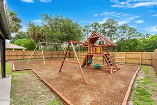 657 Sheridan Woods Dr, Melbourne, FL 32904 - Photo 36