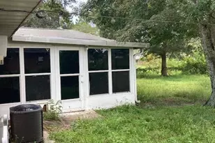 872 Americana Blvd NW, Melbourne, FL 32907 - Photo 10