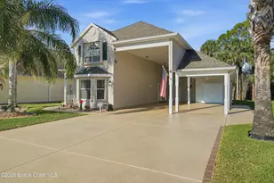 662 Plantation Dr, Titusville, FL 32780 - Photo 2