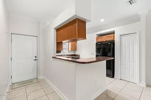 2087 Hidden Grove Ln, Merritt Island, FL 32953 - Photo 2