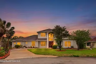 914 Sierra Pl NE, Palm Bay, FL 32907 - Photo 2