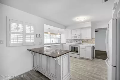 280 Lynn Avenue, Satellite Beach, FL 32937 - Photo 10