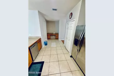 402 Breckenridge Circle SE, Palm Bay, FL 32909 - Photo 8