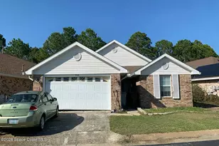 9748 Seafarer's Way, Navarre, FL 32566 - Photo 1