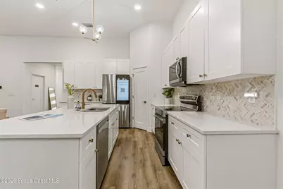 290 Dobbins Road NW, Palm Bay, FL 32907 - Photo 8