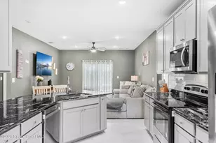 1024 Tevis St SE, Palm Bay, FL 32909 - Photo 6