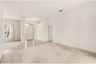 5761 Newbury Circle, Melbourne, FL 32940 - Photo 4