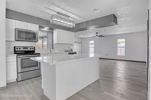 999 Castile Rd SE, Palm Bay, FL 32909 - Photo 22