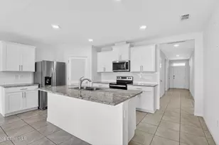 7114 Topaz Dr, Grant-Valkaria, FL 32949 - Photo 6