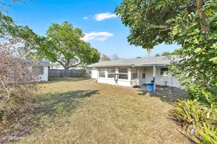 2184 Sandalwood Dr, Melbourne, FL 32935 - Photo 24