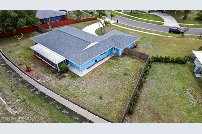 956 Waialae Circle NE, Palm Bay, FL 32905 - Photo 8