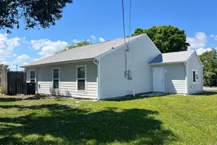 1071 Cadillac Dr NE, Palm Bay, FL 32905 - Photo 4