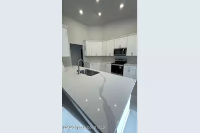 371 Bryn Mawr Avenue NE, Palm Bay, FL 32907 - Photo 8