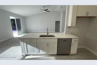 371 Bryn Mawr Avenue NE, Palm Bay, FL 32907 - Photo 22