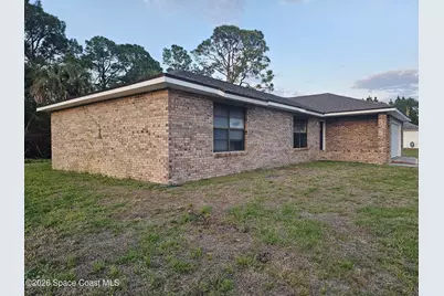 647 Bryant Road SW, Palm Bay, FL 32908 - Photo 18