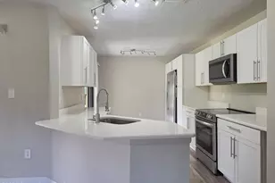 647 Bryant Road SW, Palm Bay, FL 32908 - Photo 4