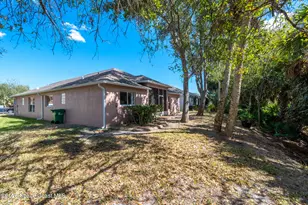 2766 Madrigal Ln, Melbourne, FL 32904 - Photo 4