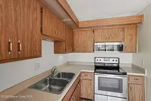 3915 Vista Oaks Cir NE, Palm Bay, FL 32905 - Photo 4