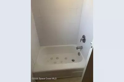 108 E Avenue D E, Melbourne, FL 32901 - Photo 10