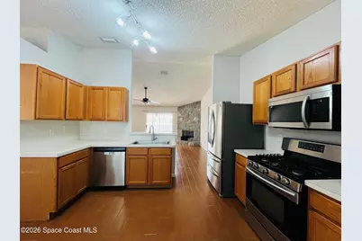 829 Honeysuckle Drive, Rockledge, FL 32955 - Photo 2