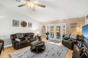 1805 W Shores Rd, Melbourne, FL 32935 - Photo 10