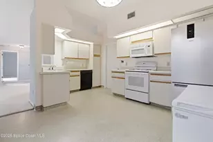 598 Pine Forest Ct, Melbourne, FL 32940 - Photo 12