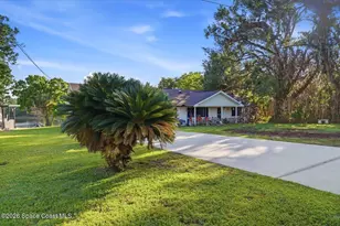 236 W Lake Ina Dr, Winter Haven, FL 33881 - Photo 2