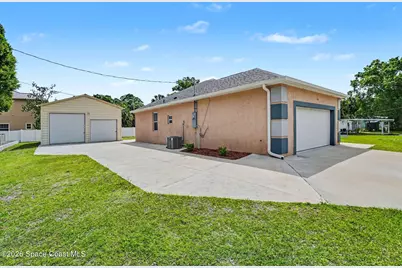 416 La Veta Drive, West Melbourne, FL 32904 - Photo 2