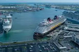 7301 Ridgewood Ave, Cape Canaveral, FL 32920 - Photo 4