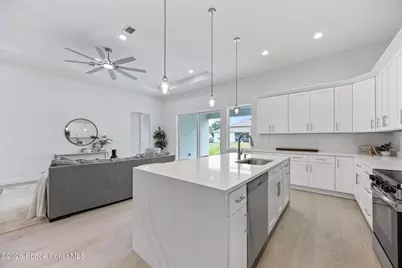 420 Di Lido Street NE, Palm Bay, FL 32907 - Photo 8