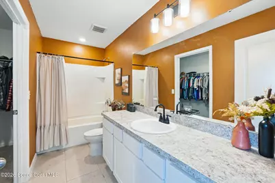 2024 Hemingway Circle, Groveland, FL 34736 - Photo 10