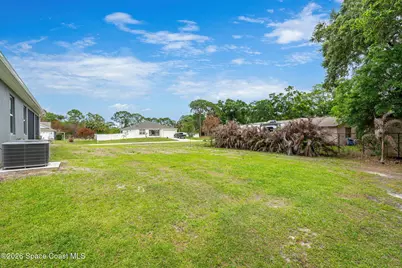 900 Nixon Circle NE, Palm Bay, FL 32907 - Photo 40
