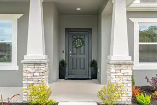 900 Nixon Cir NE, Palm Bay, FL 32907 - Photo 4